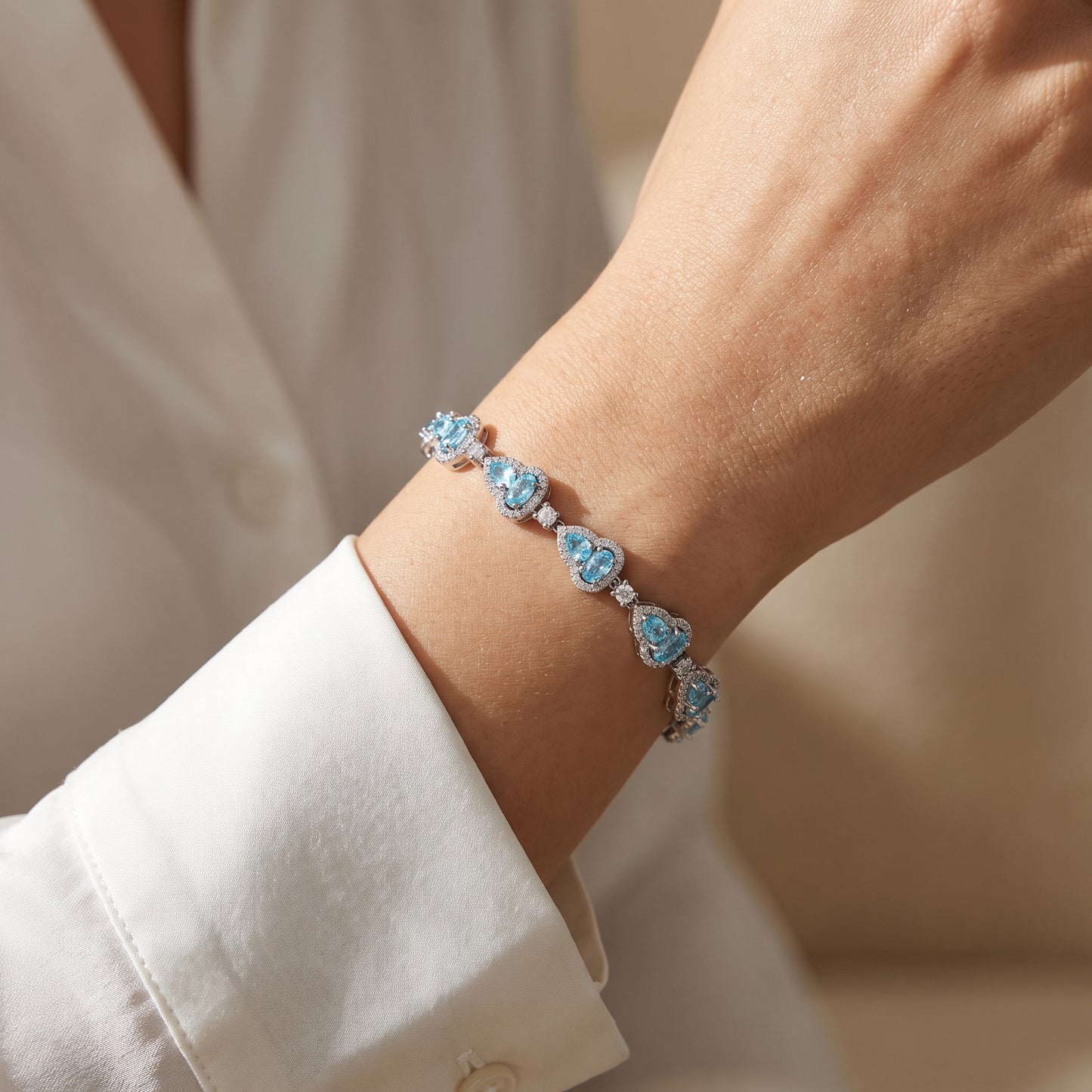 Gourd-Shaped / Double-Lobed CZ Link Tennis Bracelet