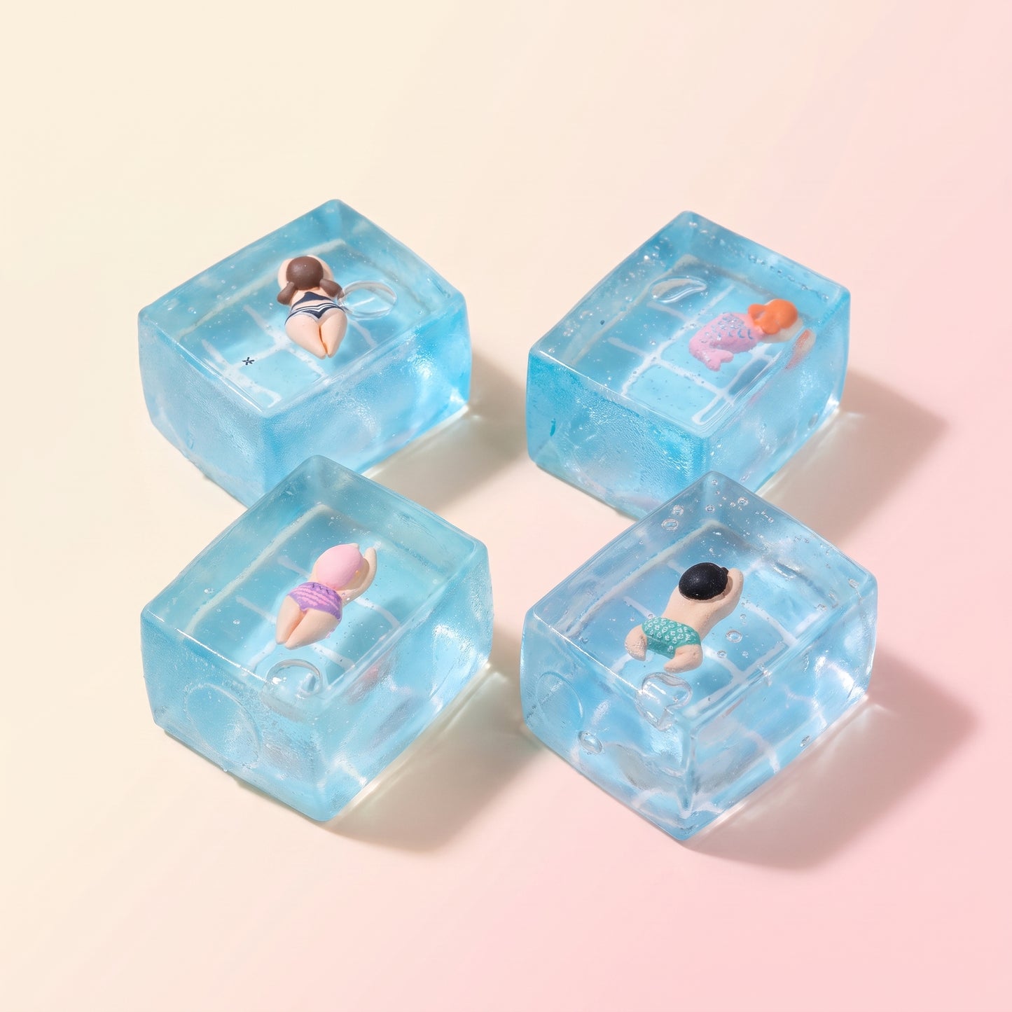 SplashCube: Miniature Pool Squishy